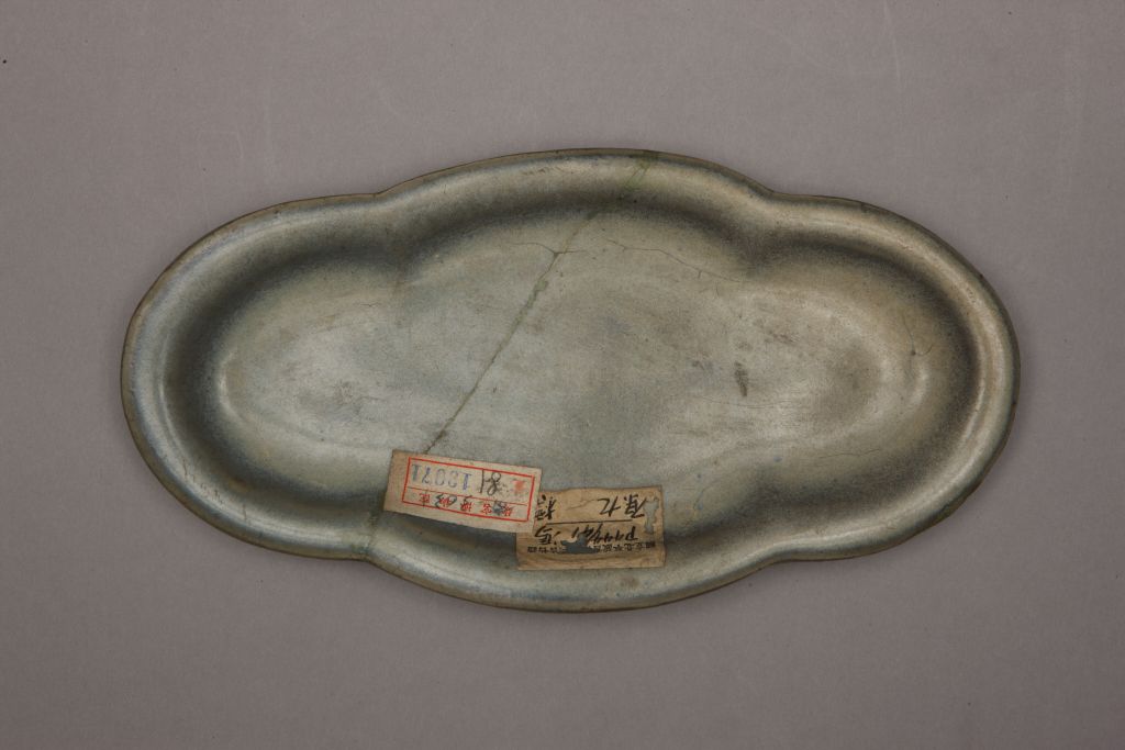 图片[2]-Jun Kiln Celestial Blue Glazed Begonia Plate-China Archive